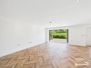 Living Space- click for photo gallery